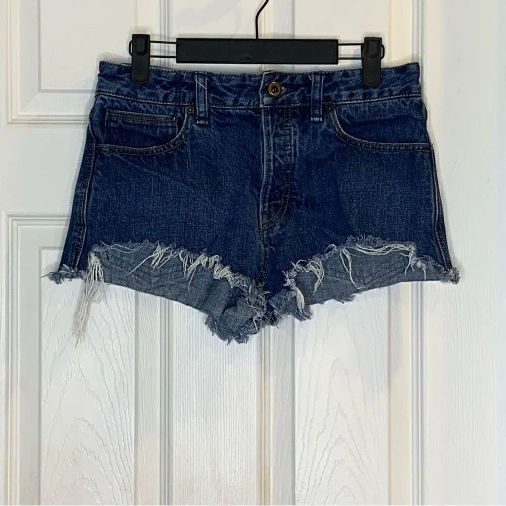 Free People High Rise Cheeky Denim Shorts Raw Hem Size 27